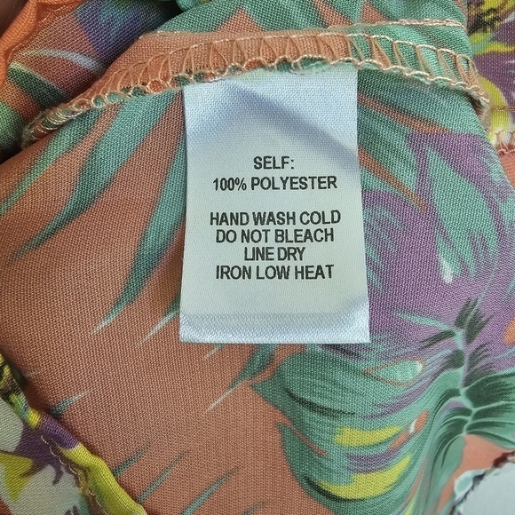 Lulu's "Raquell" Off Shoulder Tropical Jumpsuit - Picture 7 of 7